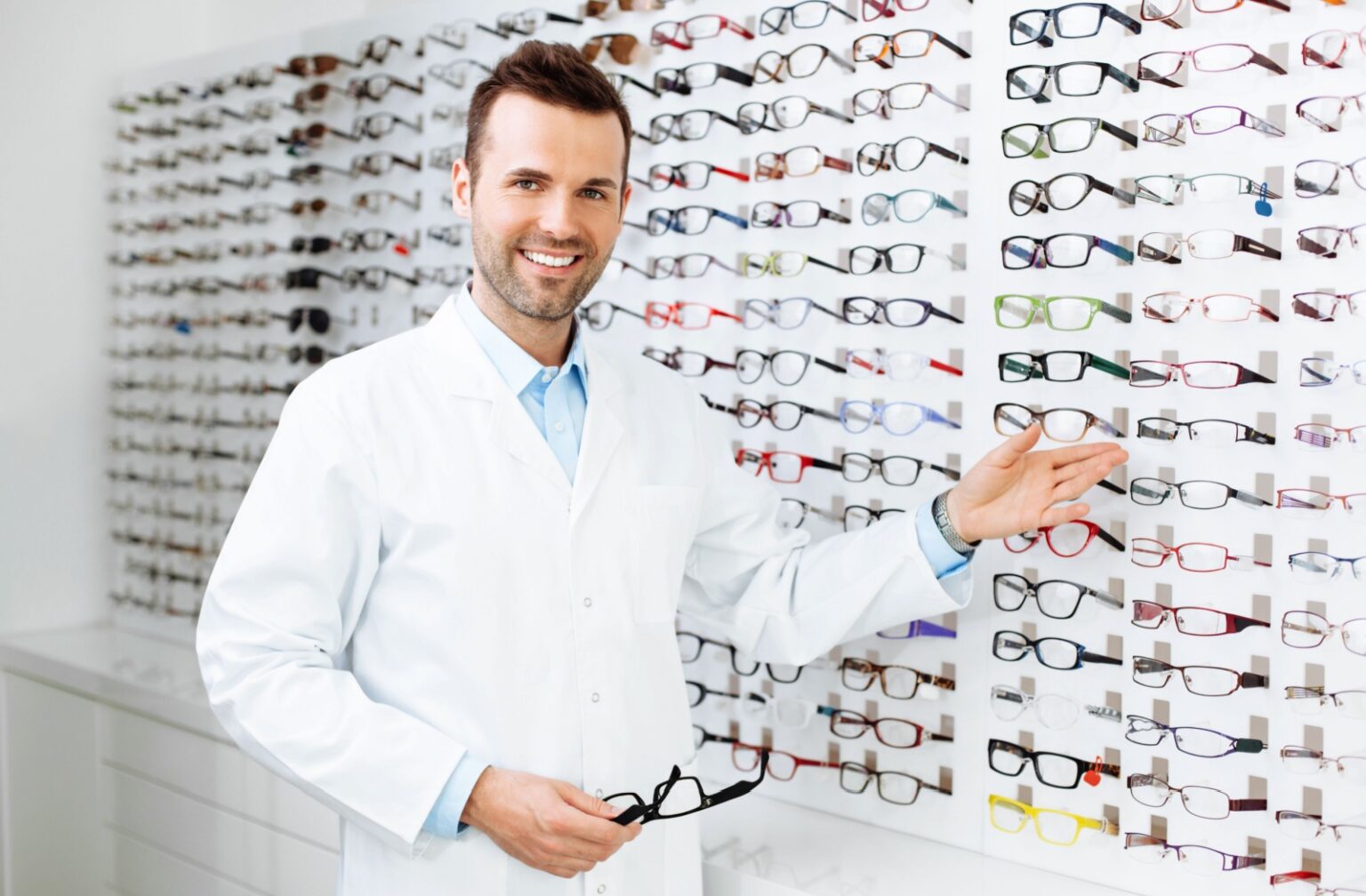 What Eyeglass Frames Are In Style? Kelowna